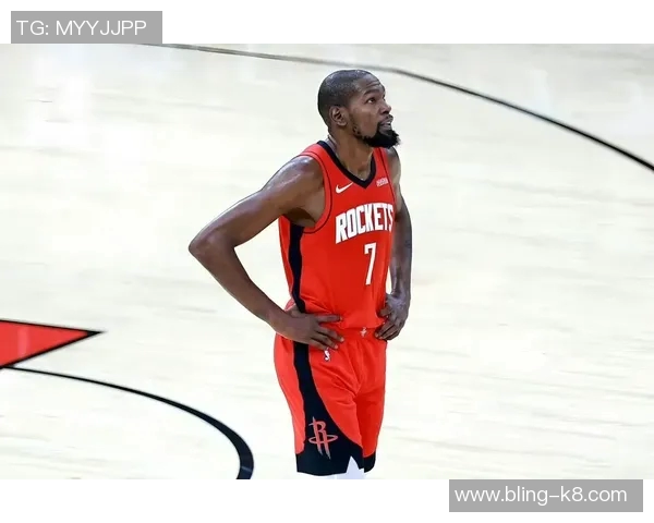 杜兰特第三节火力全开6投全中轻松斩获13分助队逆转局势